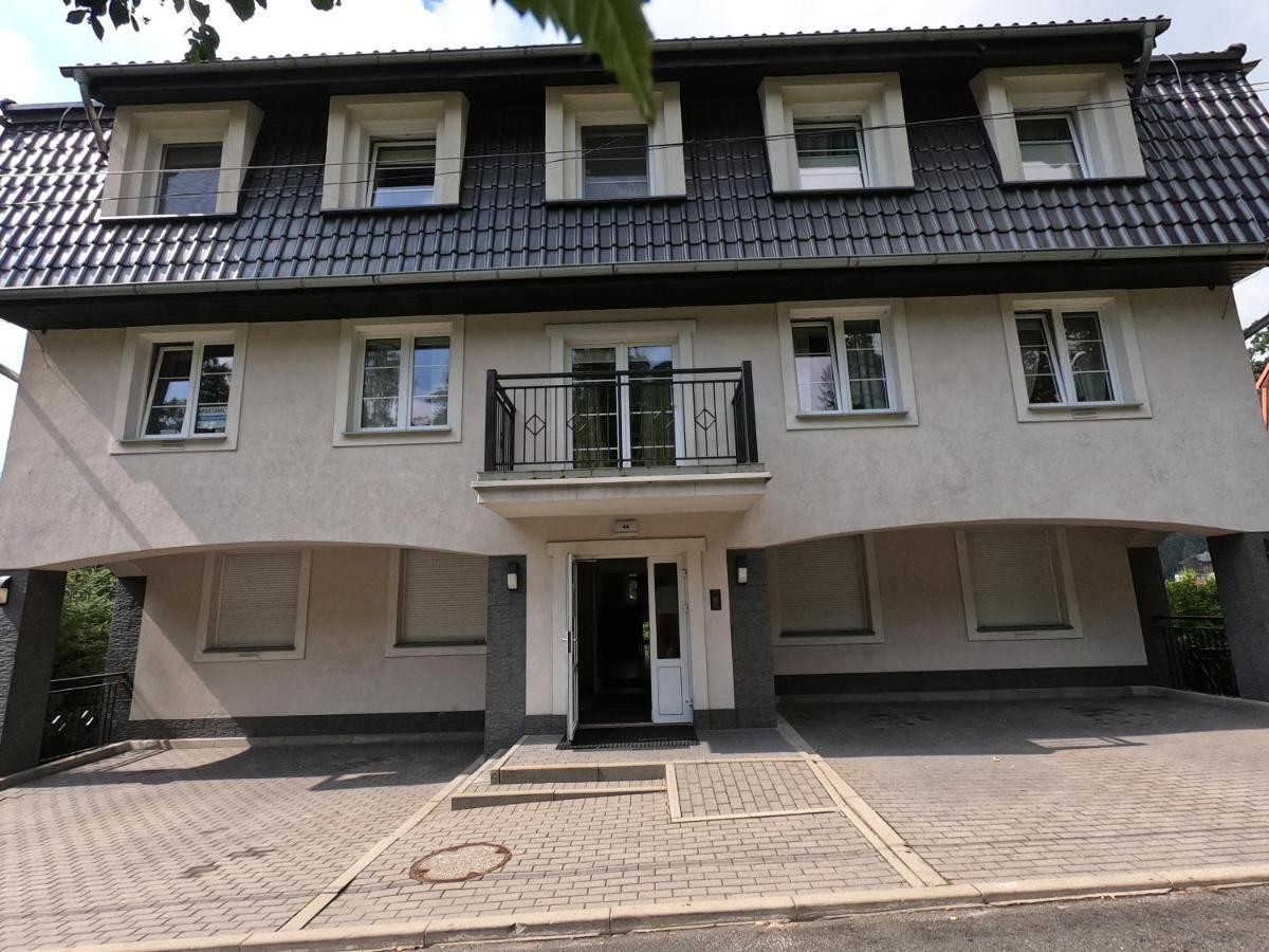 Apartment Snowapart W Villi Avangarda
